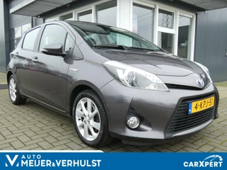 Toyota Yaris 1.5 Full Hybrid Dynamic | HALF-LEDER | LED