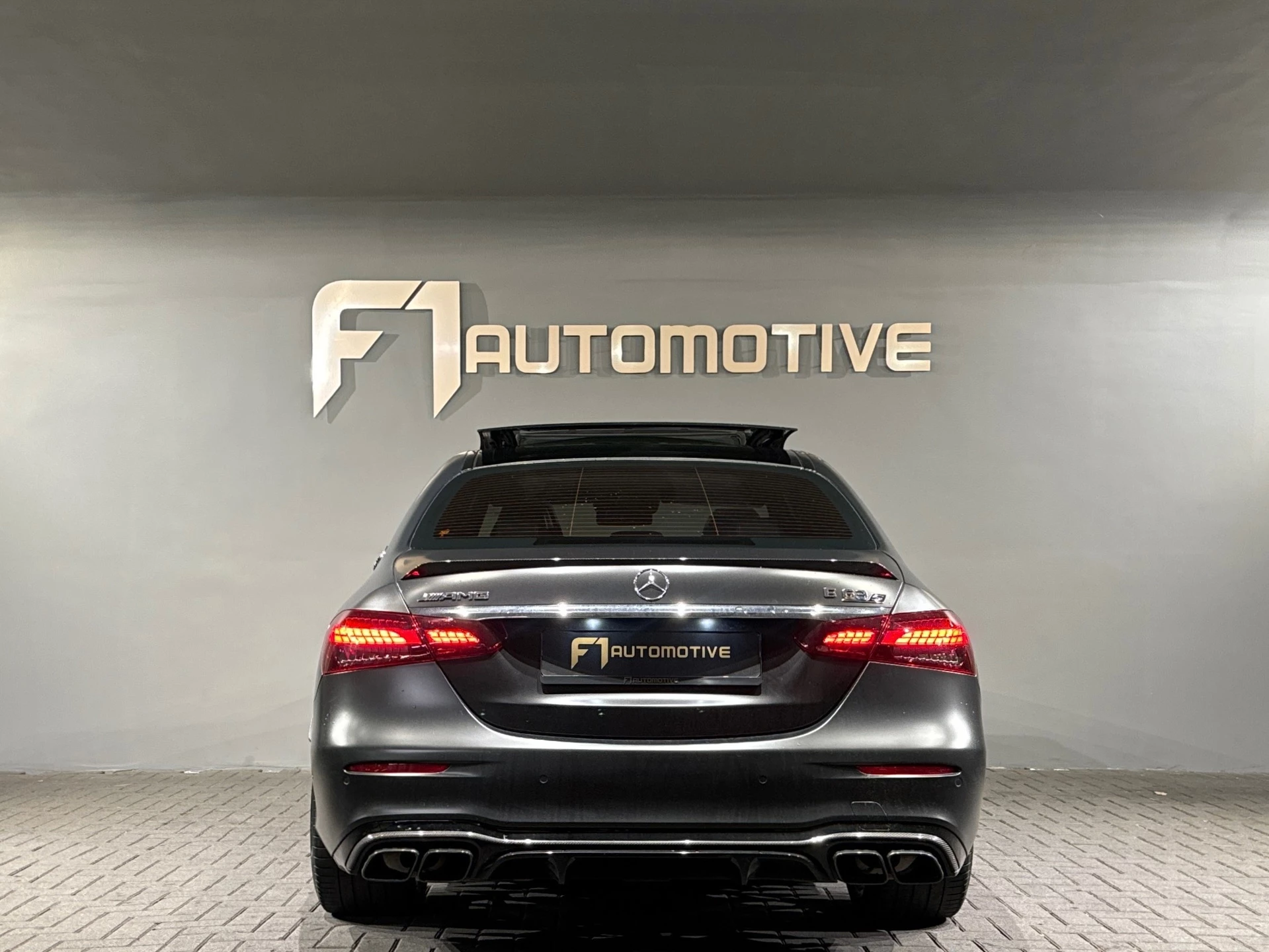 Hoofdafbeelding Mercedes-Benz E-Klasse