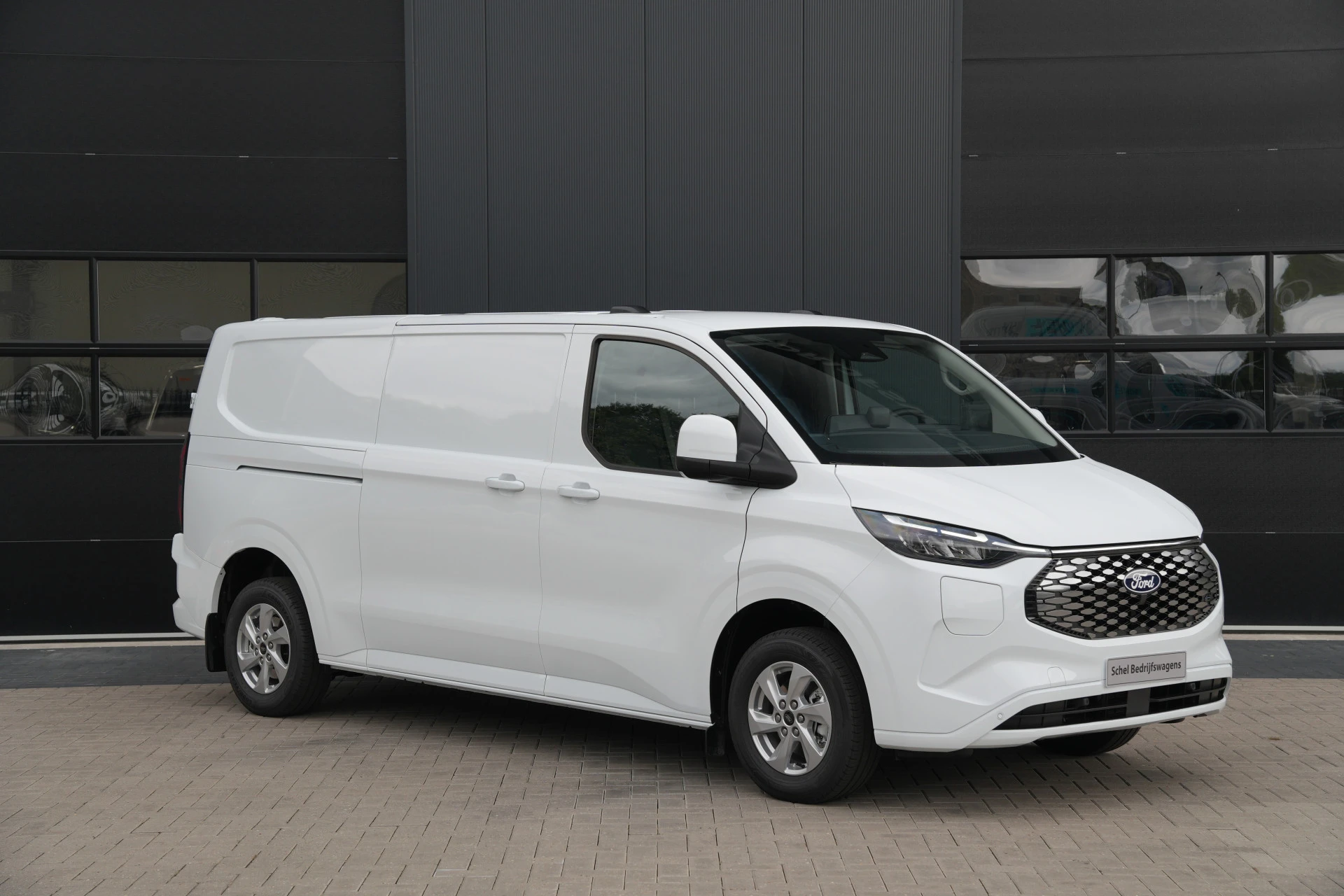 Ford E-Transit Custom