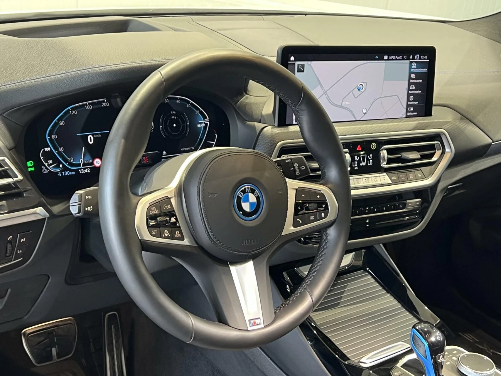 Hoofdafbeelding BMW iX3