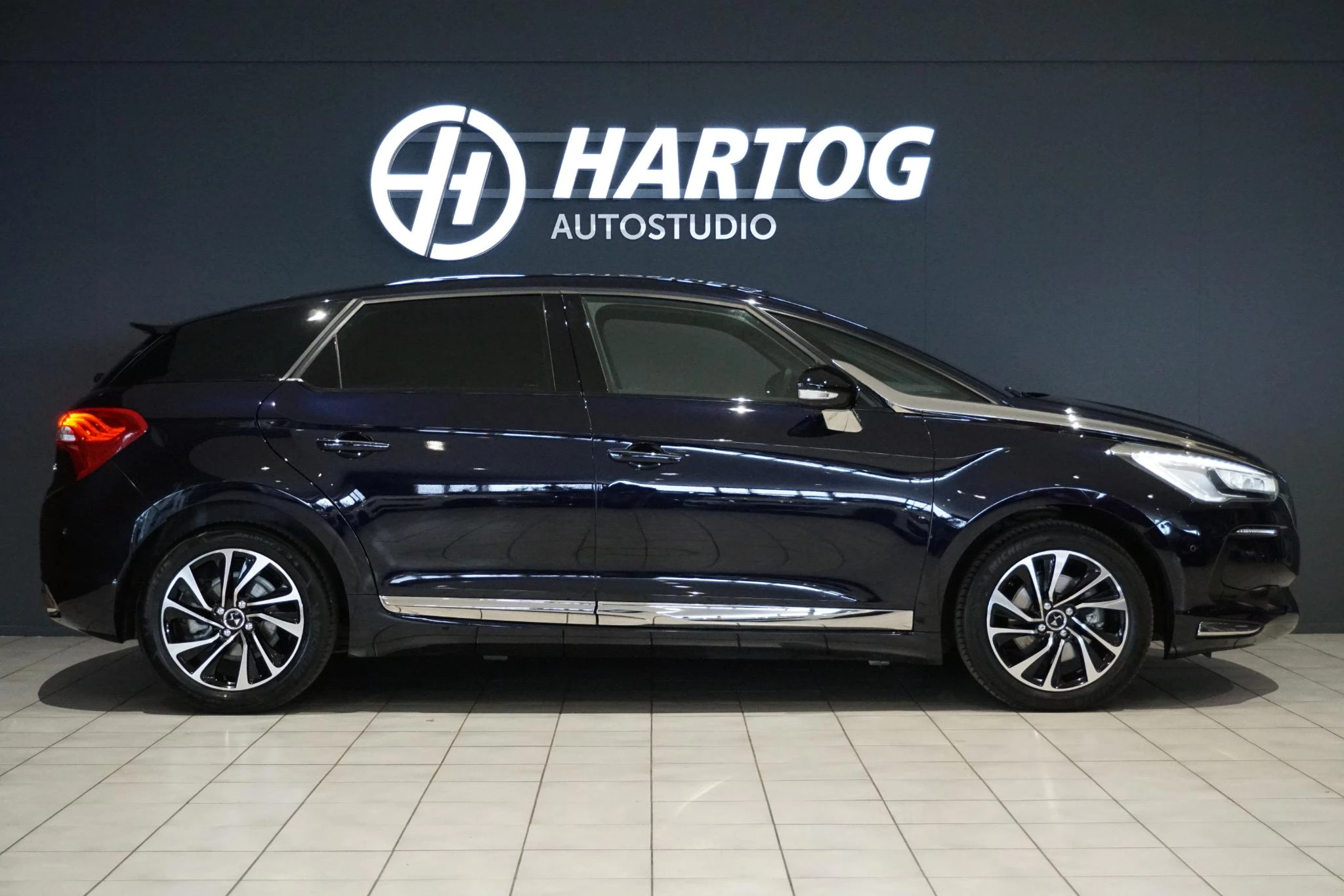 Hoofdafbeelding DS DS 5