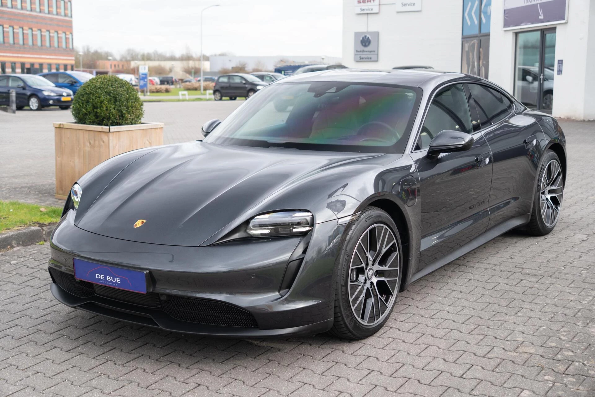 Hoofdafbeelding Porsche Taycan