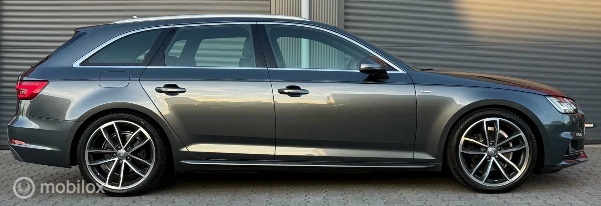 Hoofdafbeelding Audi A4