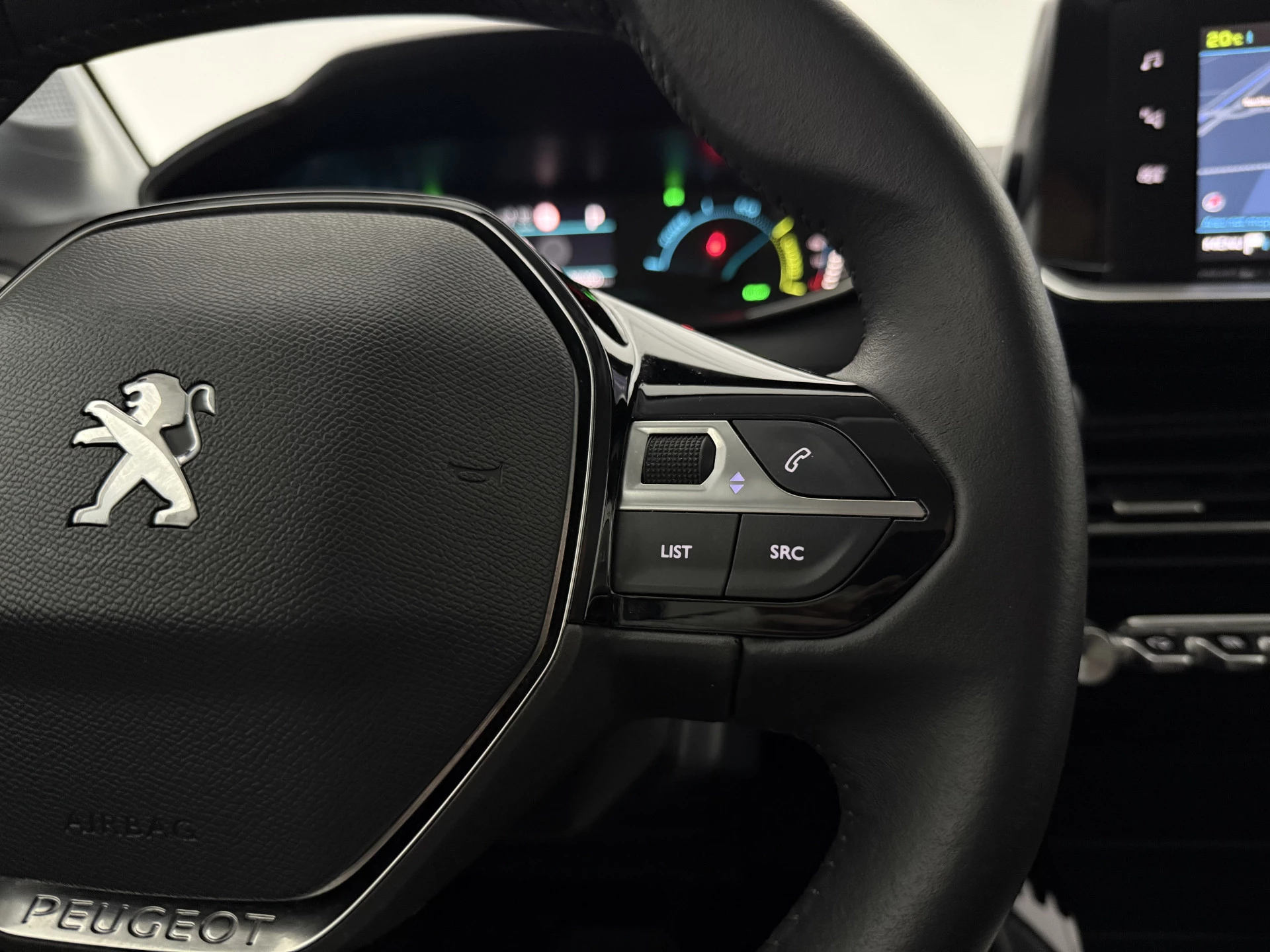 Hoofdafbeelding Peugeot e-208