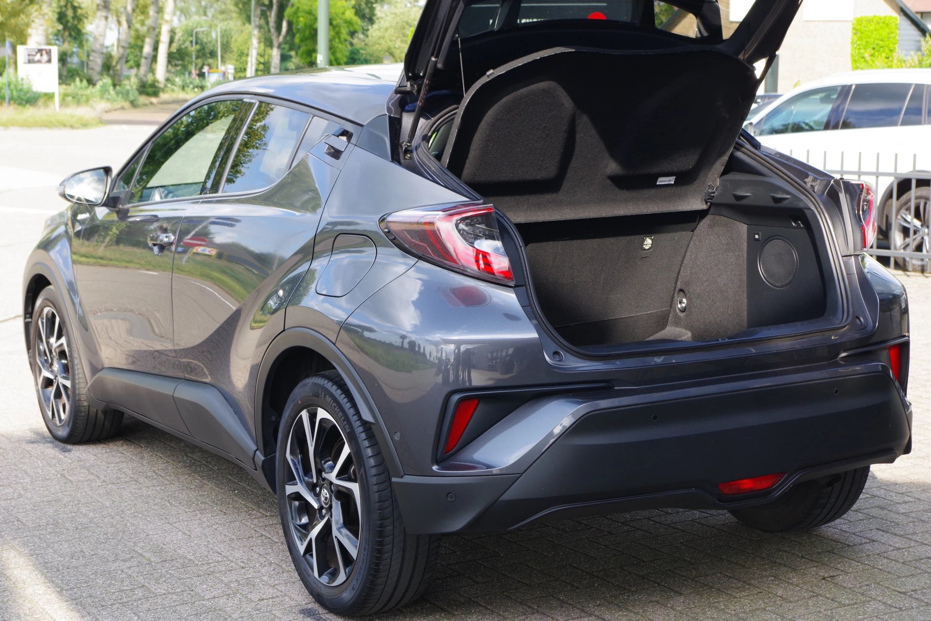 Hoofdafbeelding Toyota C-HR