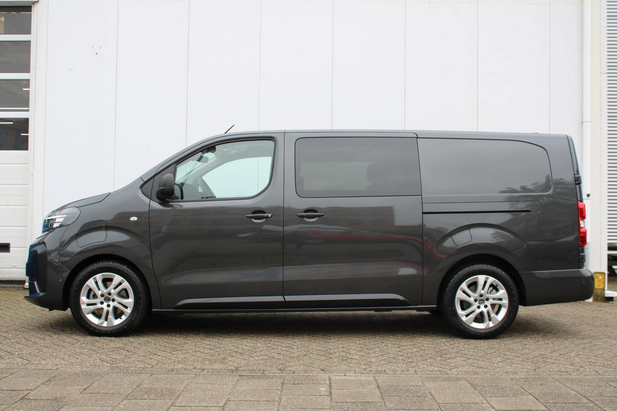 Hoofdafbeelding Opel Vivaro-e