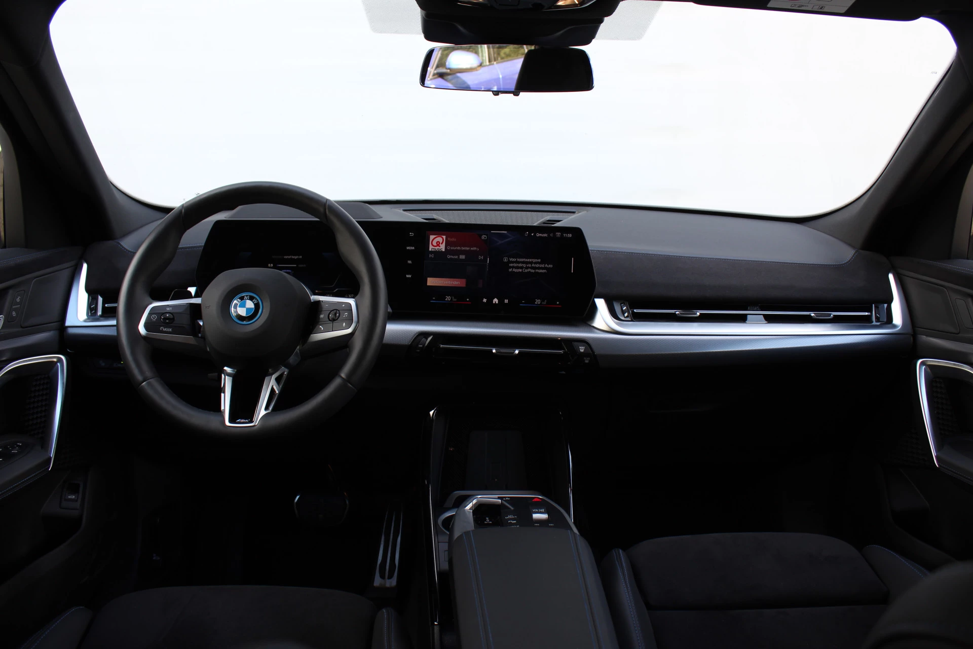Hoofdafbeelding BMW iX2