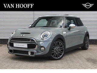 MINI Cooper S Hatchback Chili Automaat / Panoramadak / Sportstoelen / LED / Harman-Kardon / Park Assistant / Comfort Access / Stoelverwarming