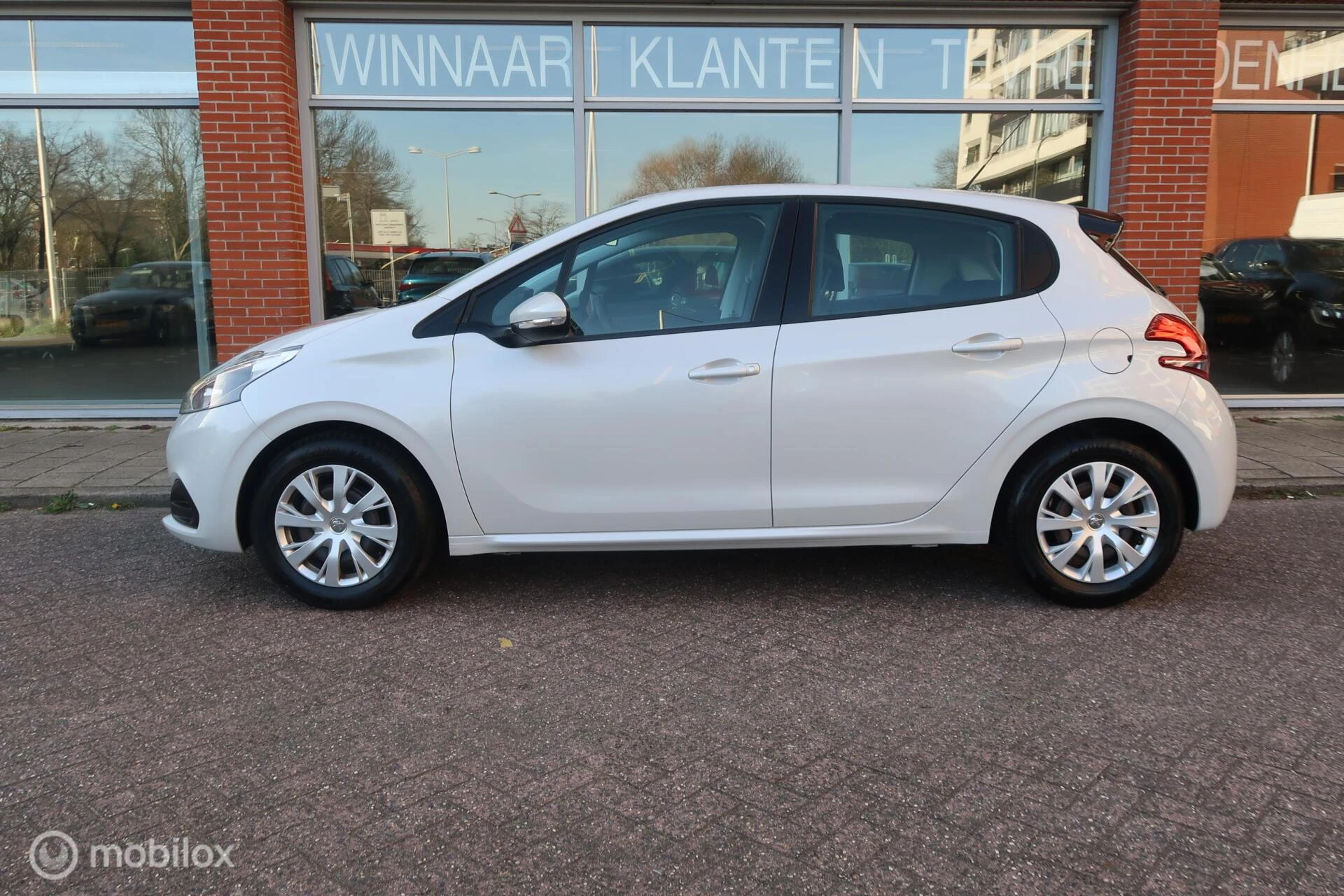 Hoofdafbeelding Peugeot 208