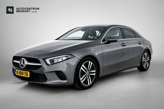 Mercedes-Benz A-klasse 180 Business Solution Luxury (SFEERVERLICHTING, STOELVERWARMING, LEER, LED, GOED ONDERHOUDEN, 1e EIGENAAR)