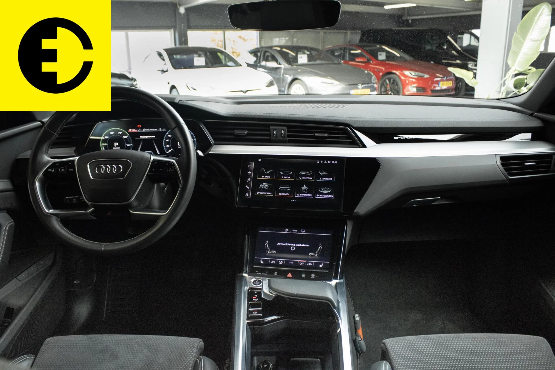 Hoofdafbeelding Audi e-tron