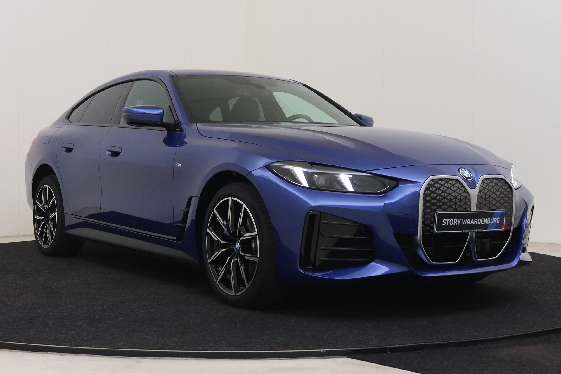 Hoofdafbeelding BMW i4