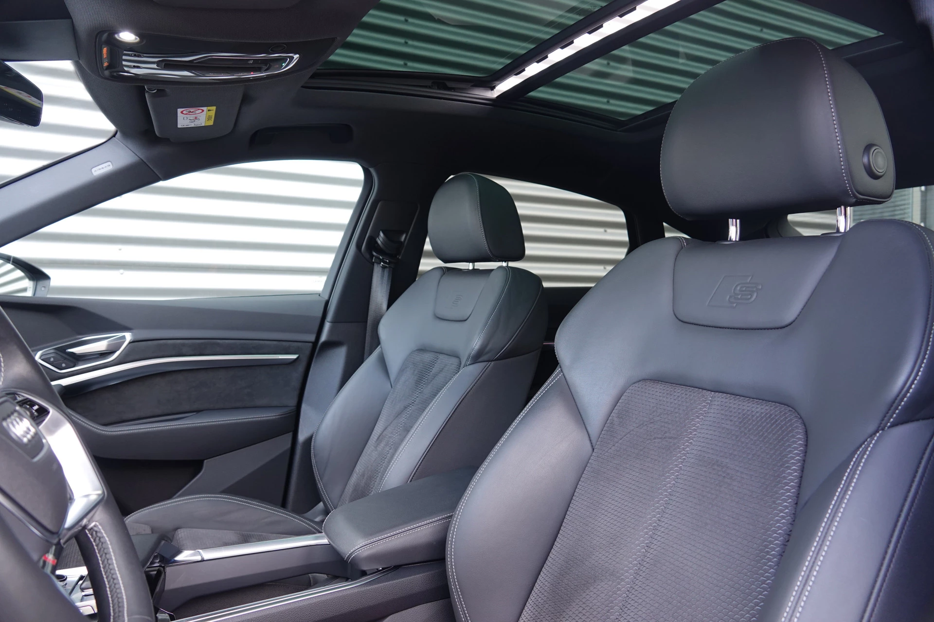 Hoofdafbeelding Audi e-tron