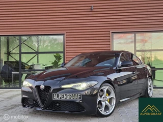 Hoofdafbeelding Alfa Romeo Giulia Alfa Romeo Giulia 2.0T Super Harman Kardon|Leer| Adaptieve cruise|Navi|Camera|