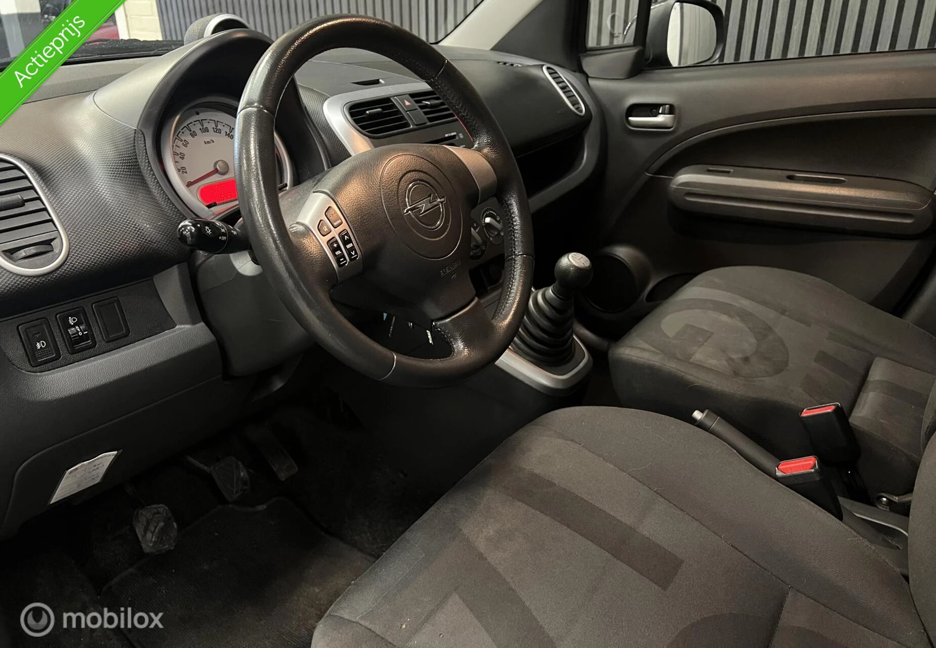 Hoofdafbeelding Opel Agila