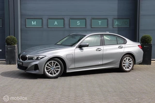 BMW 3-serie 320e|Stoel & Stuur verwarming|Camera|LED|Carplay