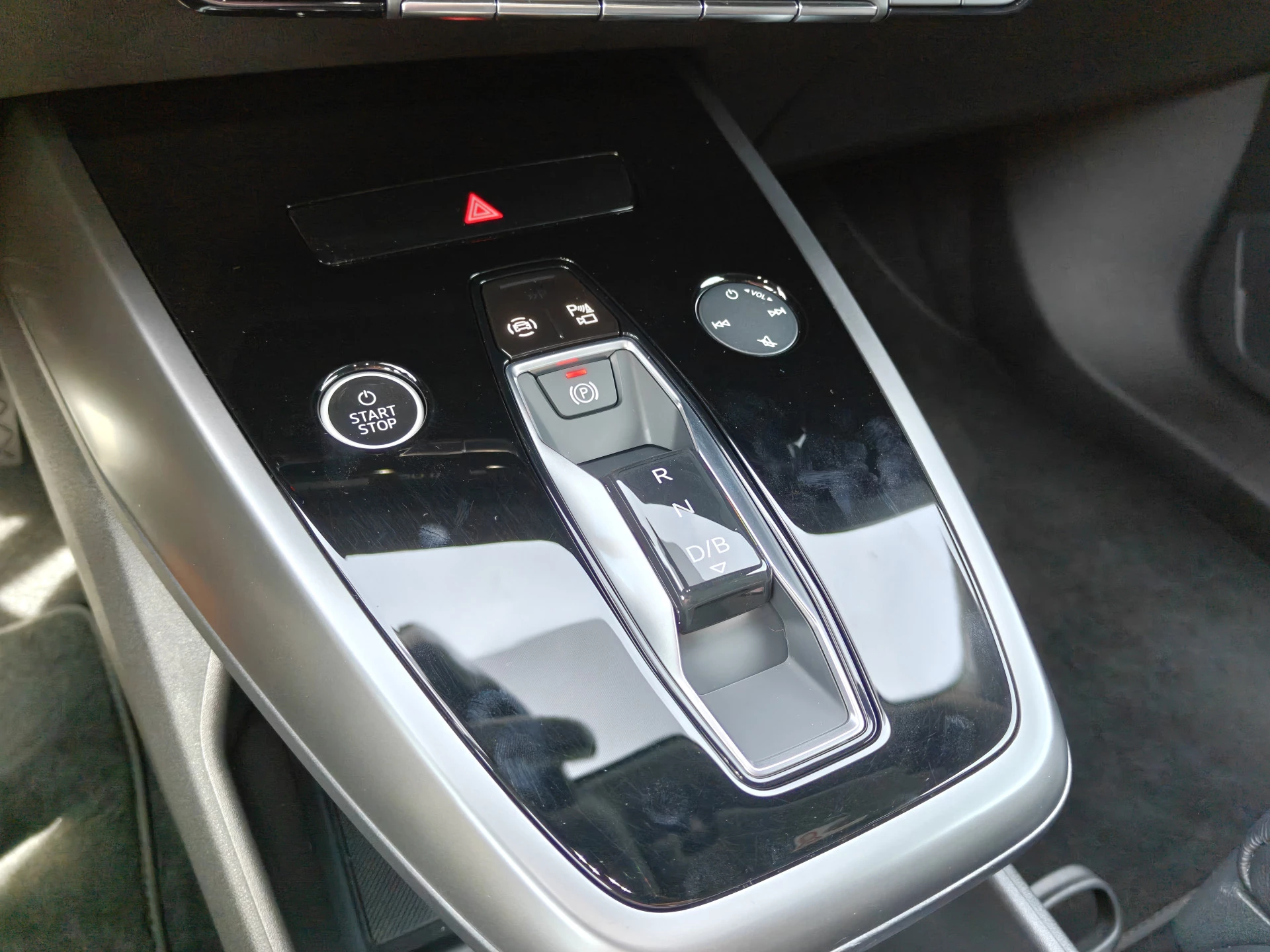 Hoofdafbeelding Audi Q4 e-tron