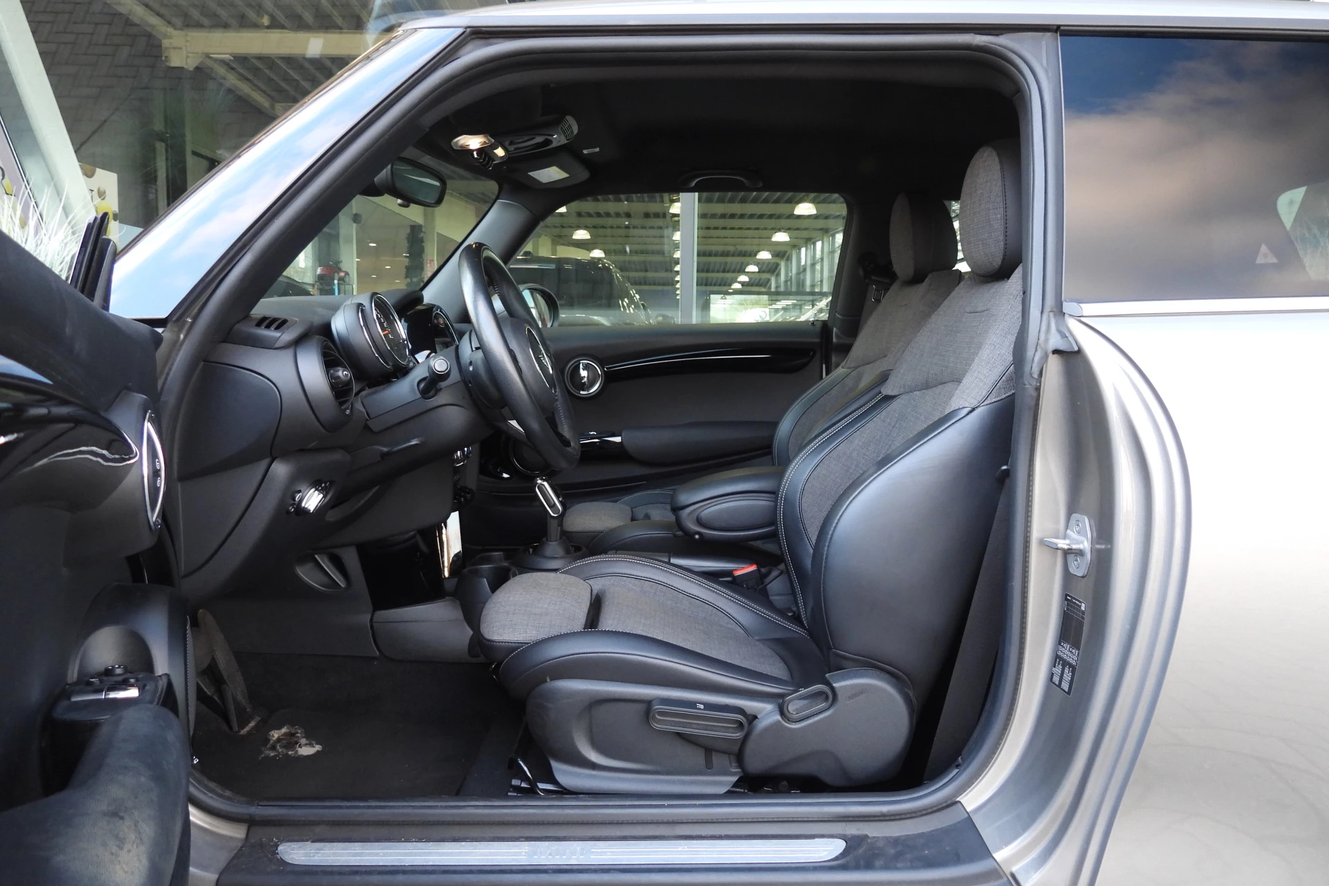 Hoofdafbeelding MINI One