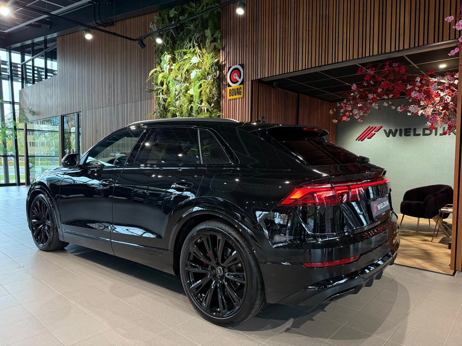 Hoofdafbeelding Audi Q8