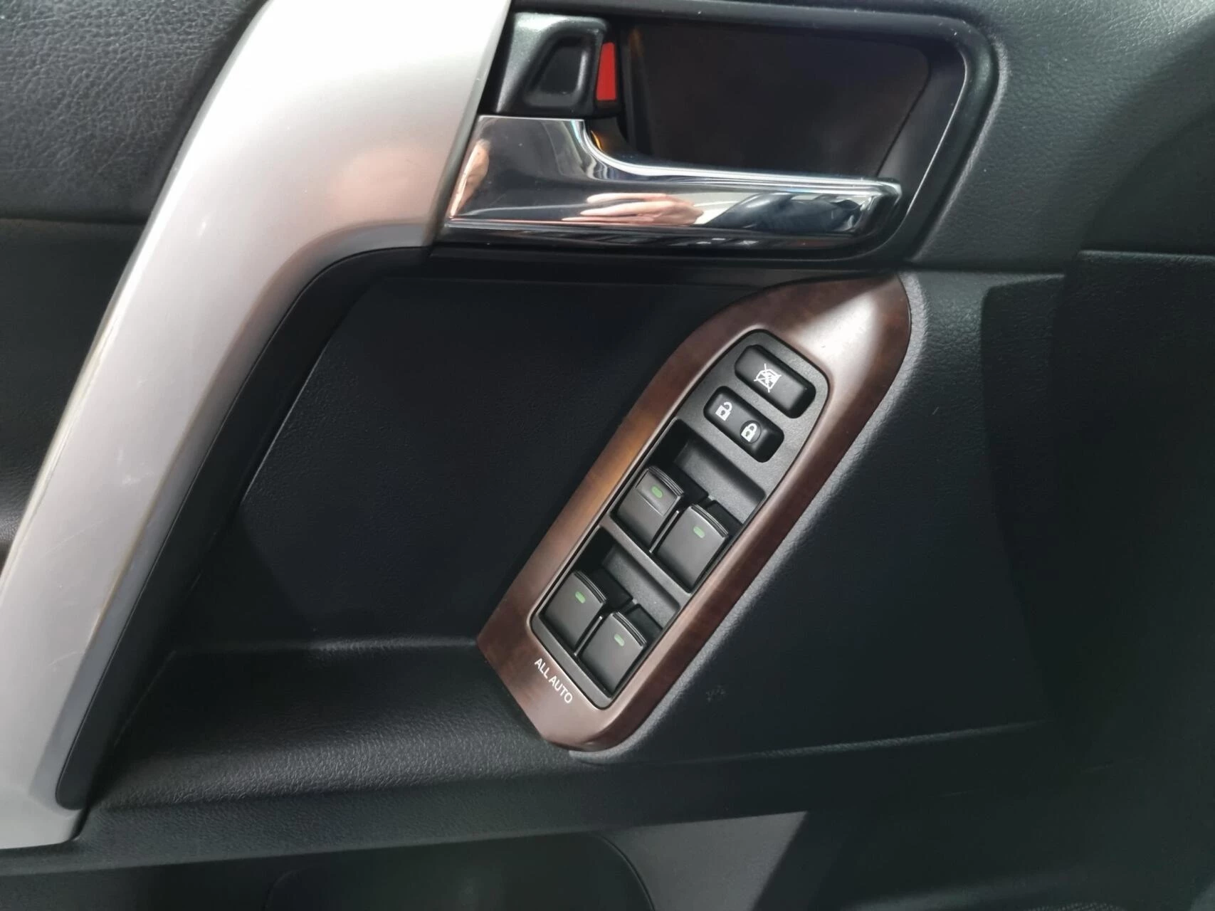 Hoofdafbeelding Toyota Land Cruiser