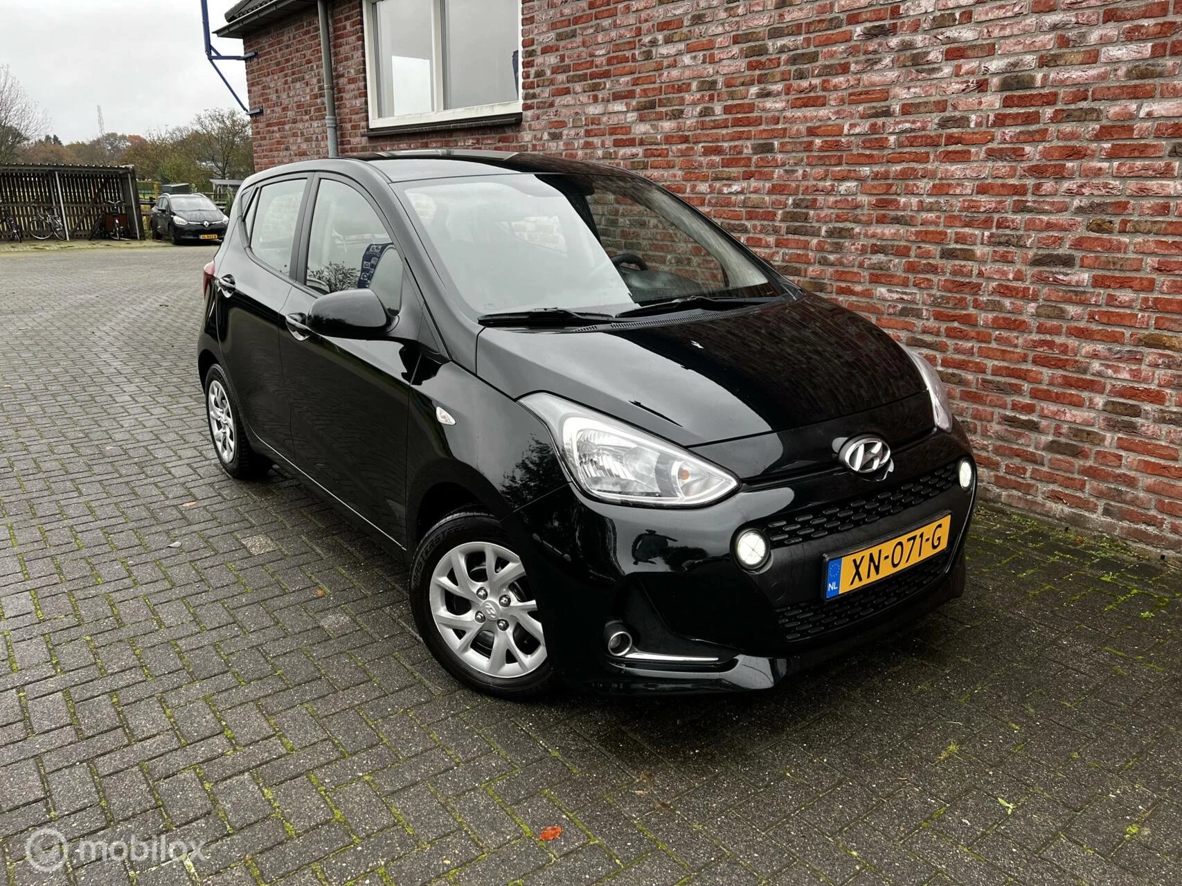 Hoofdafbeelding Hyundai i10