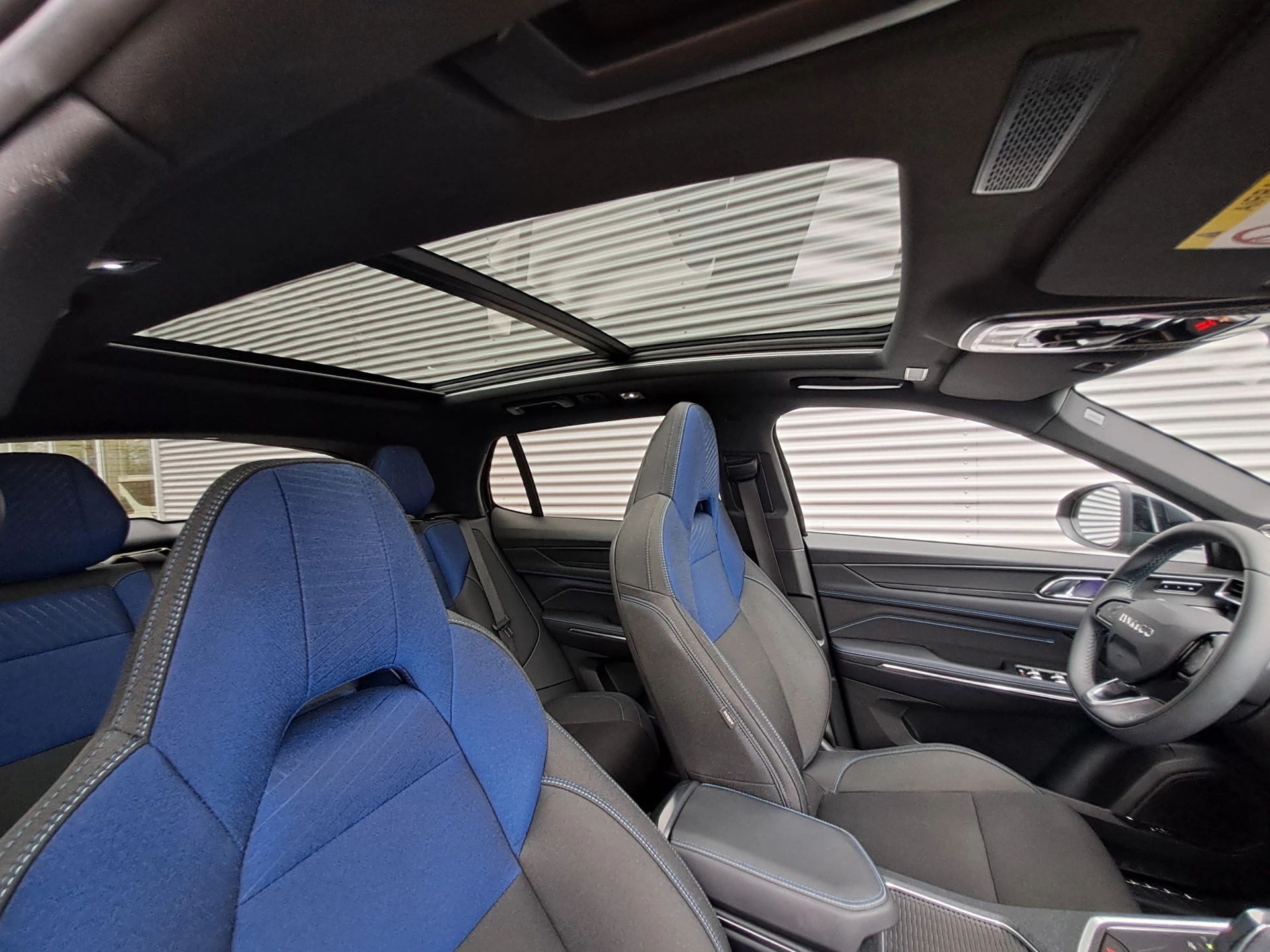 Hoofdafbeelding Lynk & Co 01