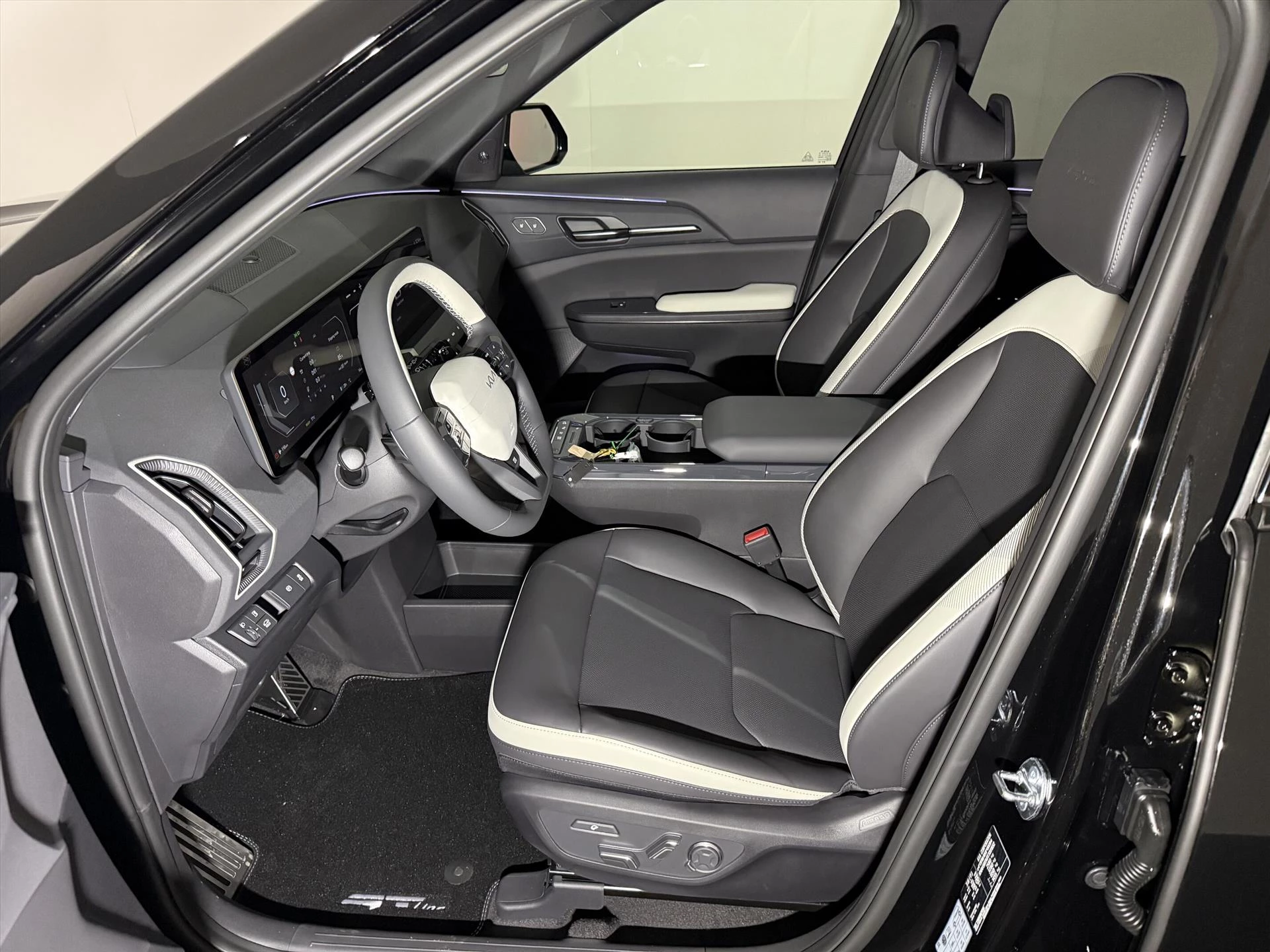 Hoofdafbeelding Kia EV5