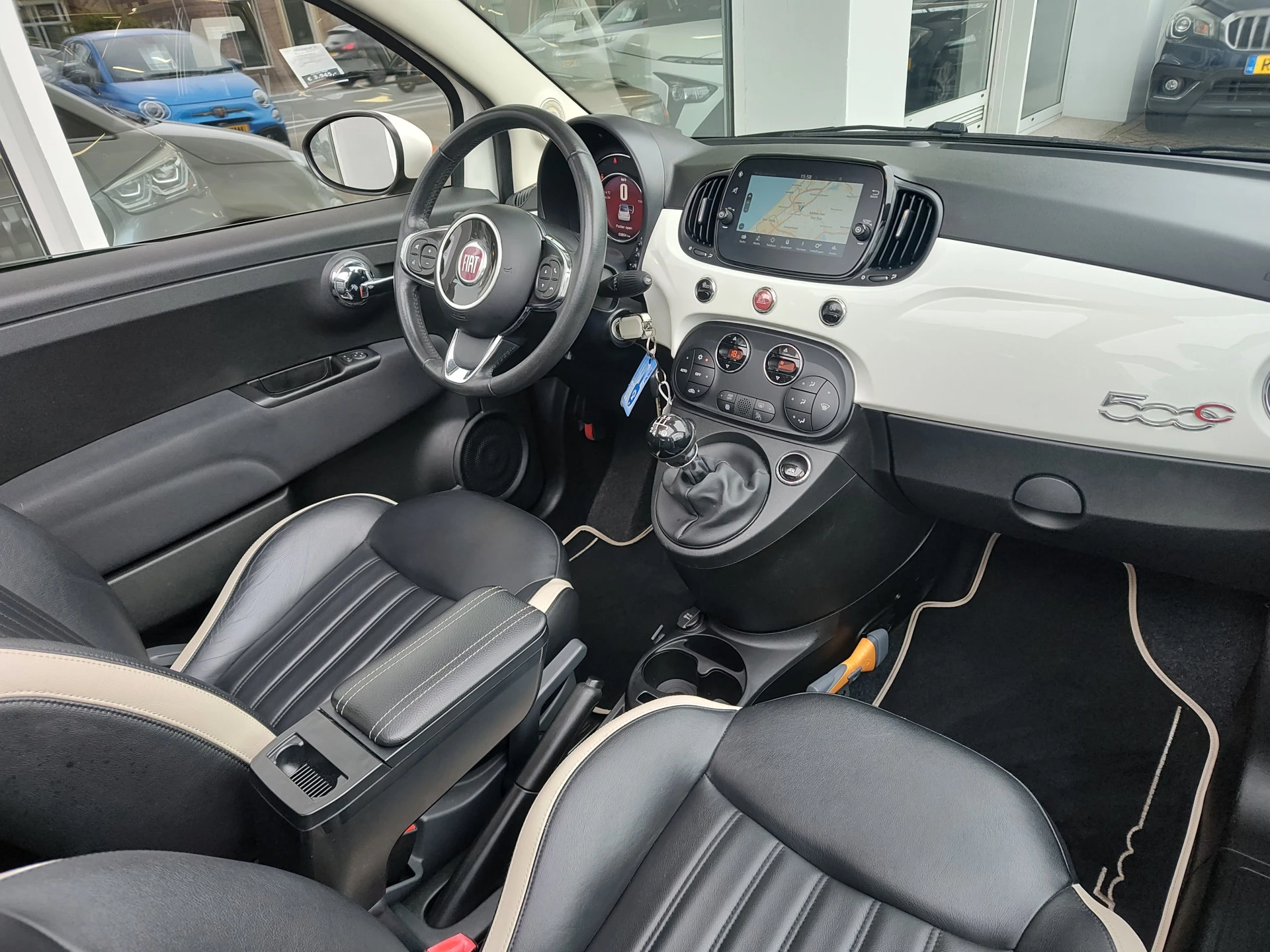 Hoofdafbeelding Fiat 500C