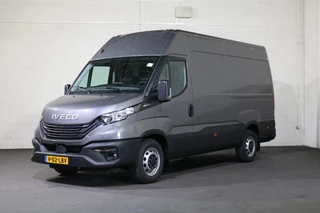 Hoofdafbeelding Iveco Daily Iveco Daily 35S18 Hi-Matic L2 H2 Airco Navigatie Trekhaak Digitaal Dashboard