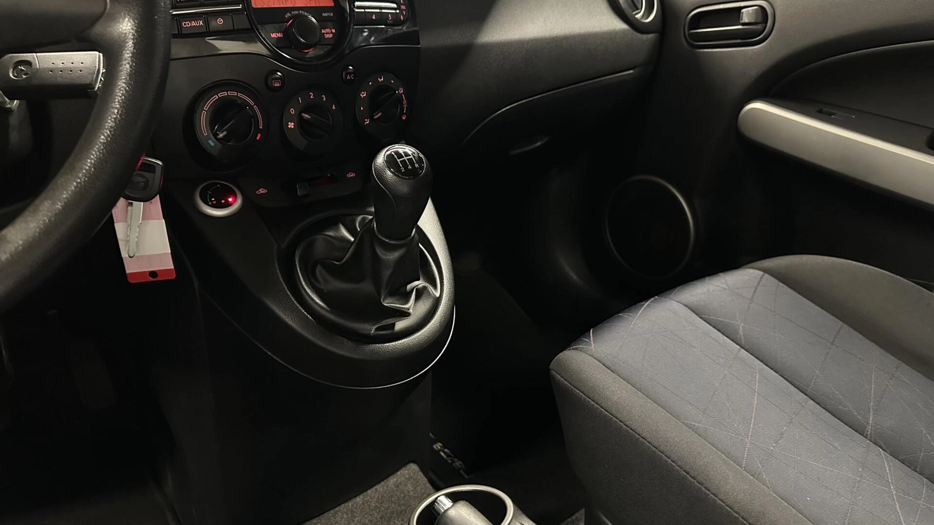 Hoofdafbeelding Mazda 2