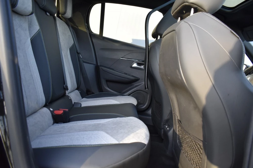 Hoofdafbeelding Peugeot e-208