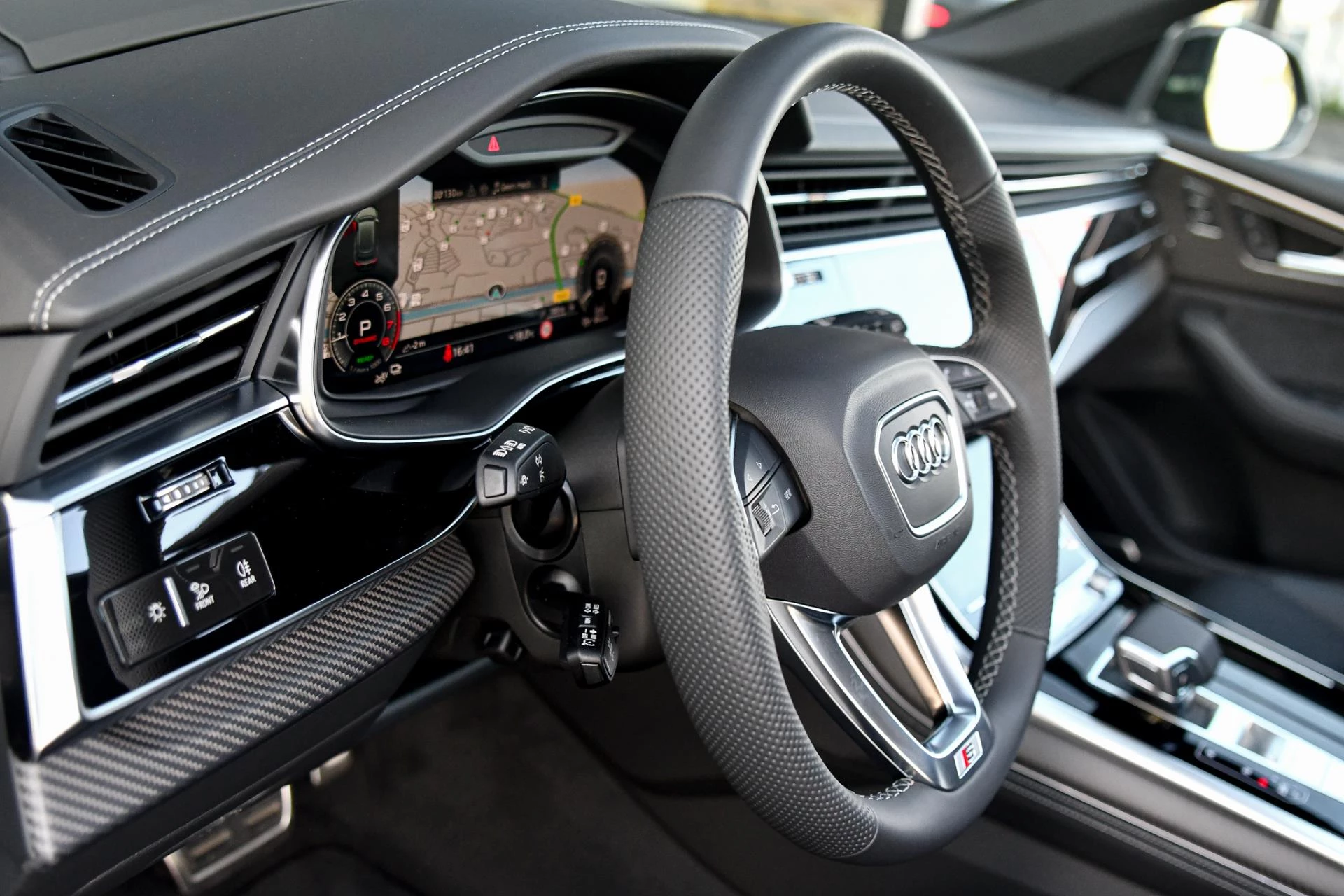 Hoofdafbeelding Audi Q8