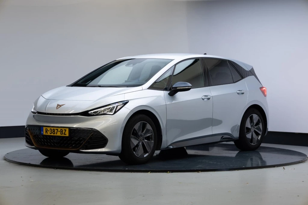 Hoofdafbeelding CUPRA Born