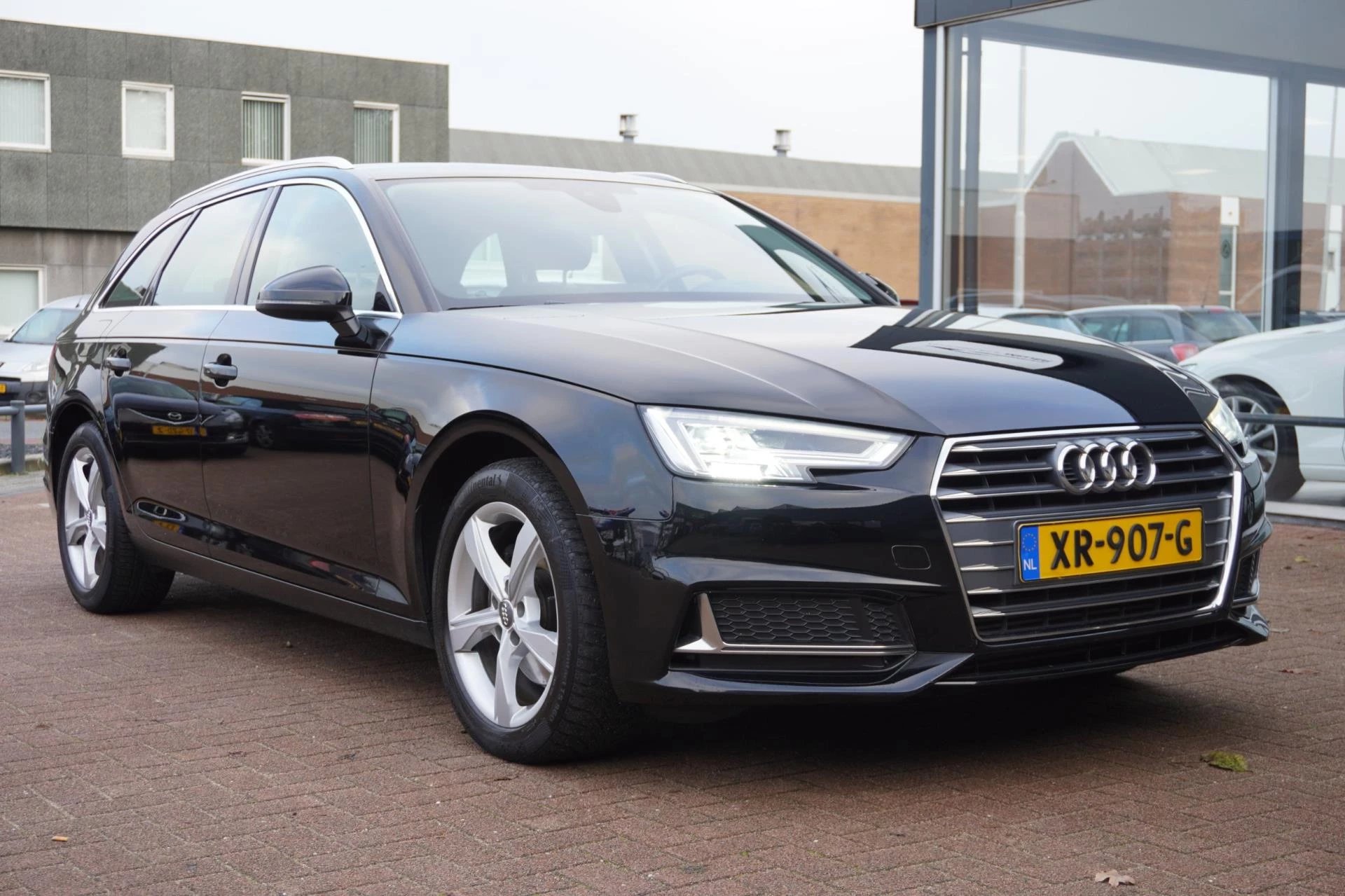 Hoofdafbeelding Audi A4