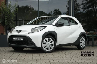 Toyota Aygo X 1.0 VVT-i MT Play | Adaptive cruise | Camera | CarPlay | Airco | Fun | Recent onderhoud gehad