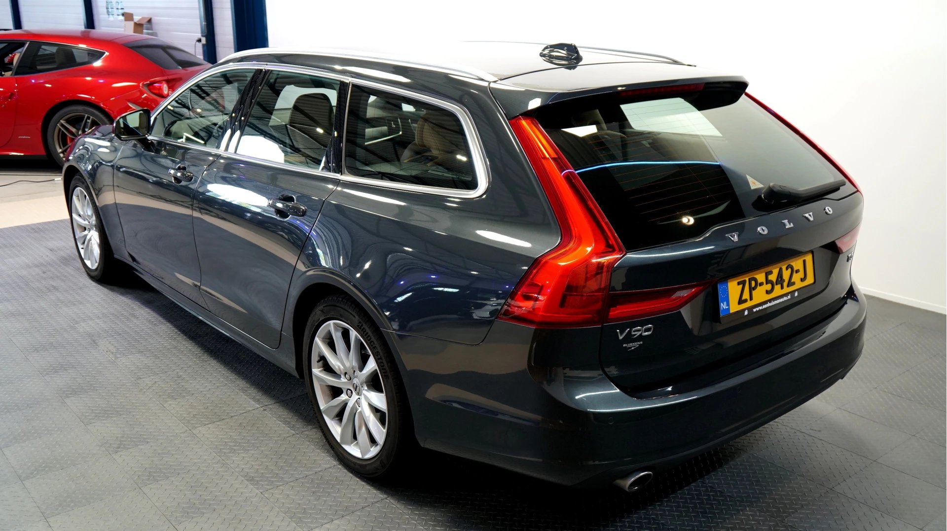 Hoofdafbeelding Volvo V90