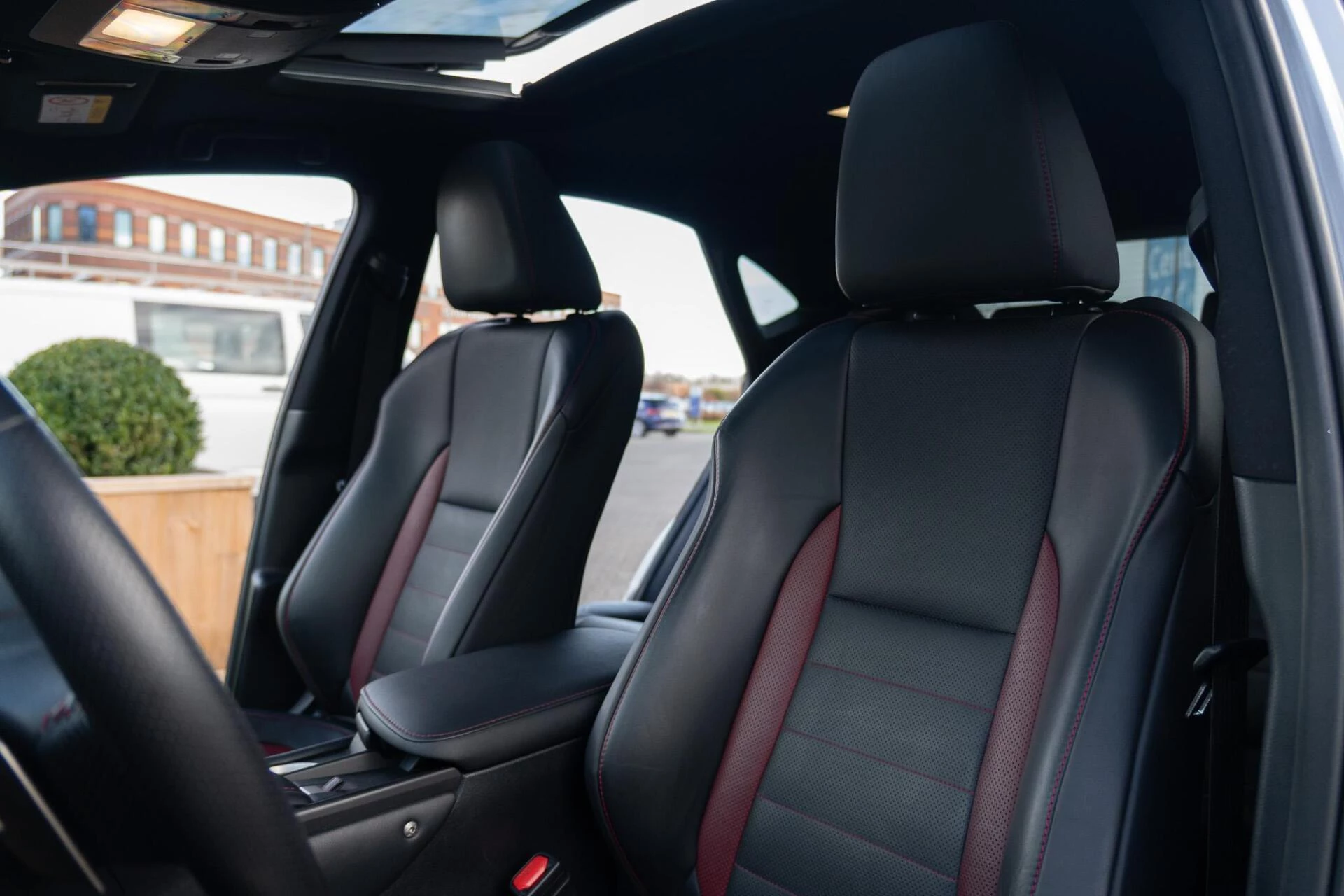 Hoofdafbeelding Lexus NX