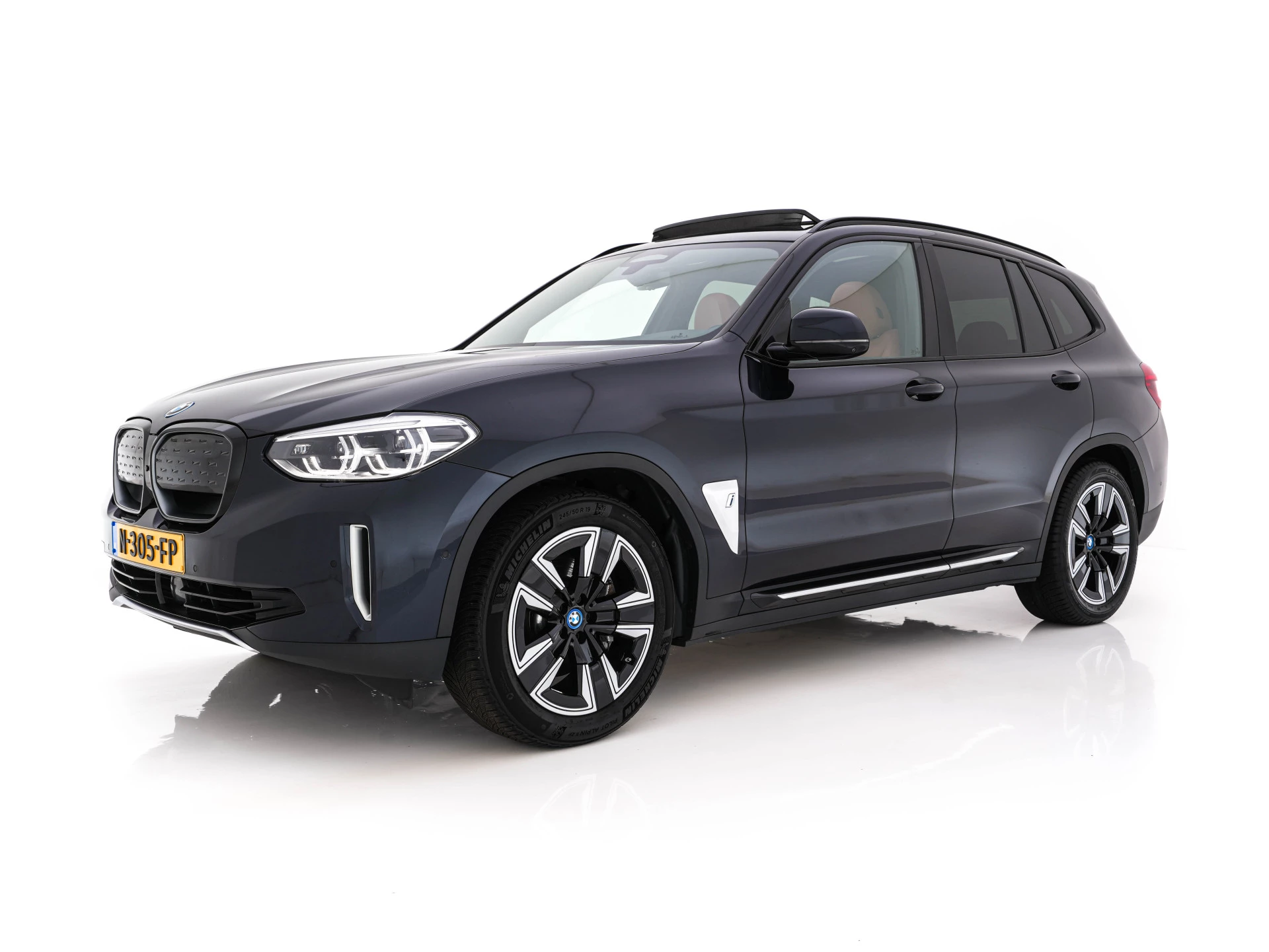 Hoofdafbeelding BMW iX3