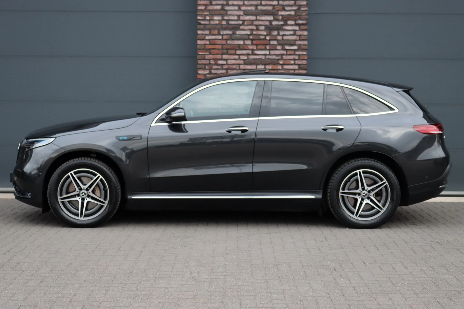 Hoofdafbeelding Mercedes-Benz EQC