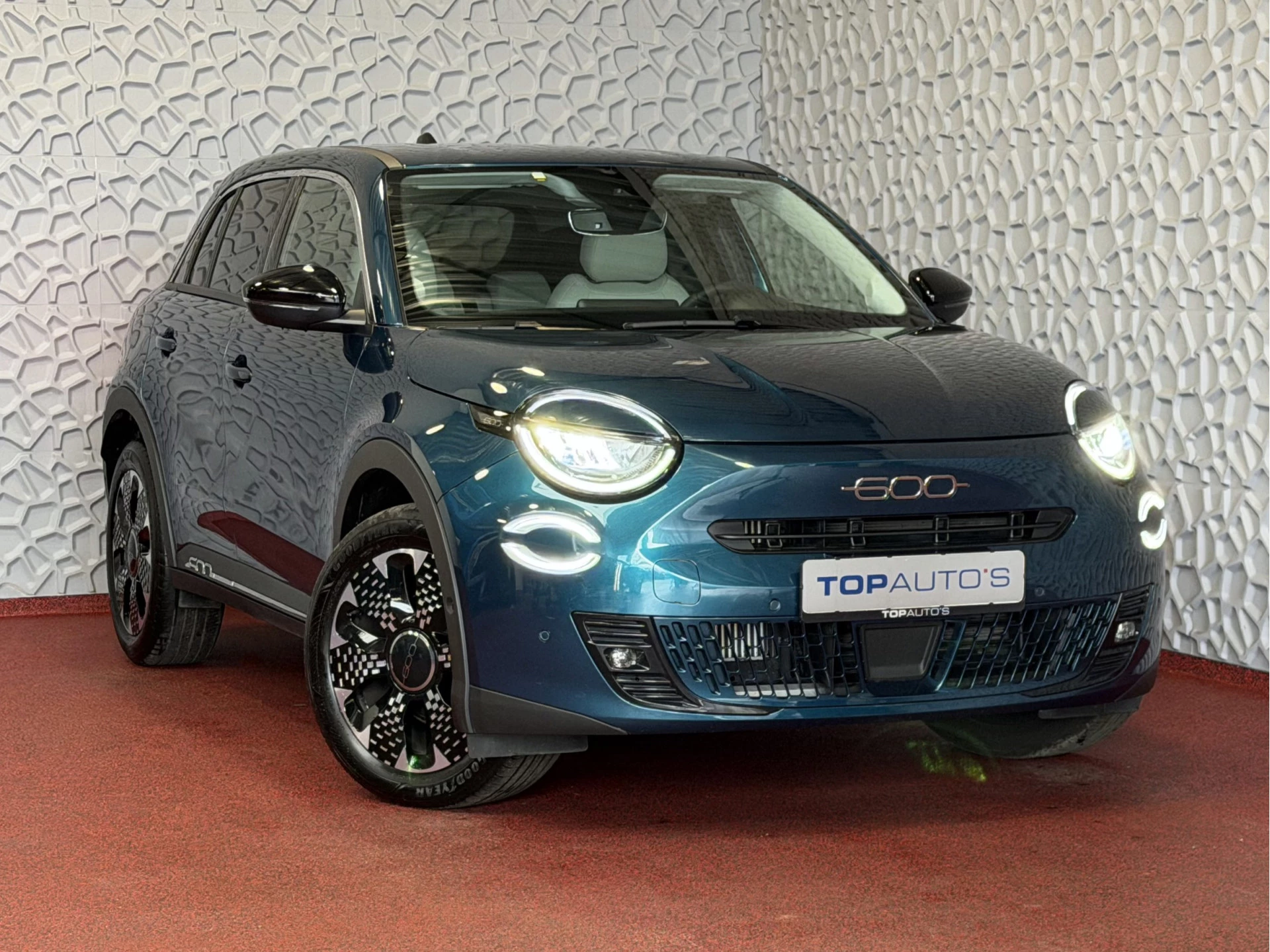 Hoofdafbeelding Fiat 600