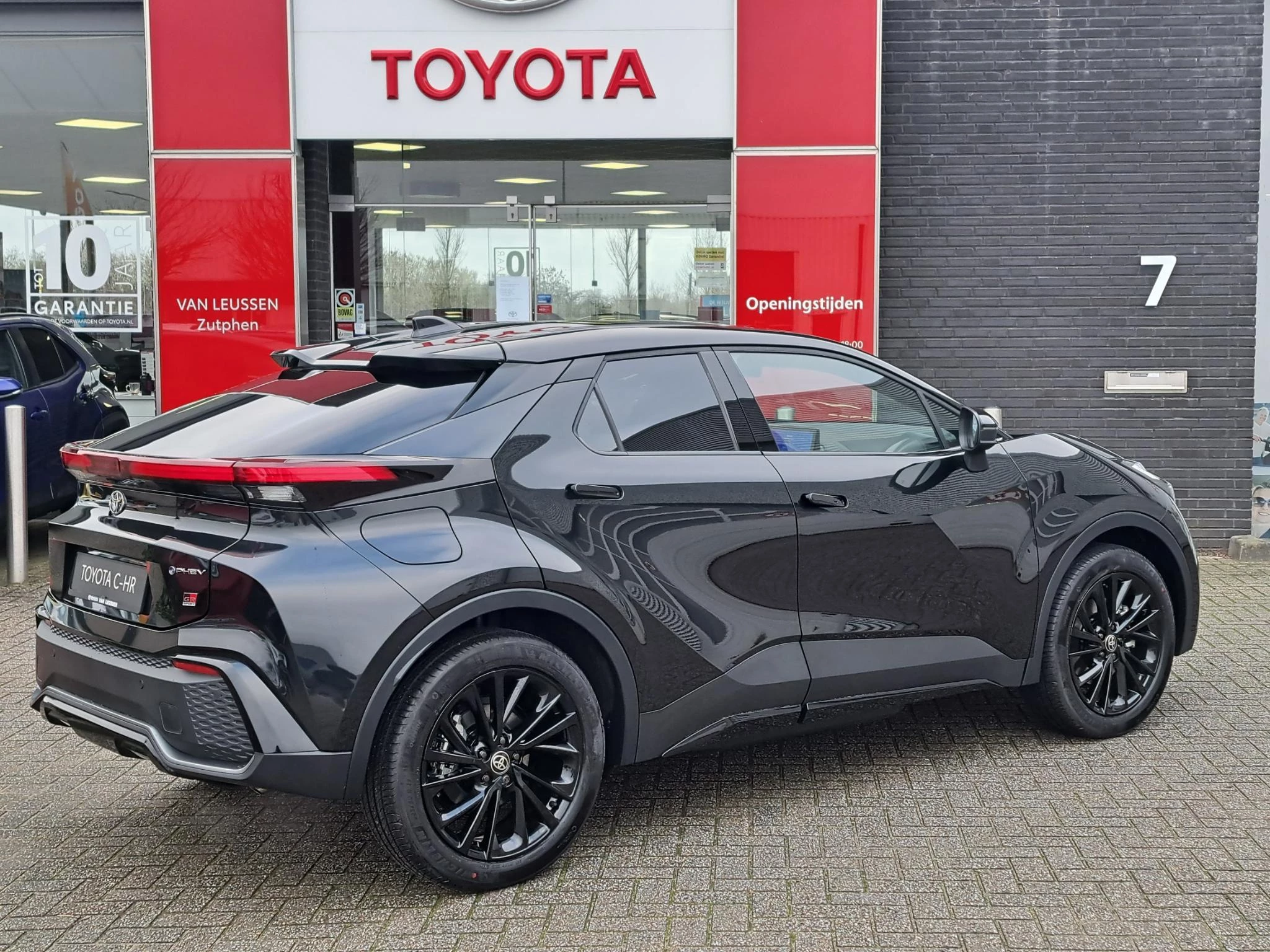 Hoofdafbeelding Toyota C-HR