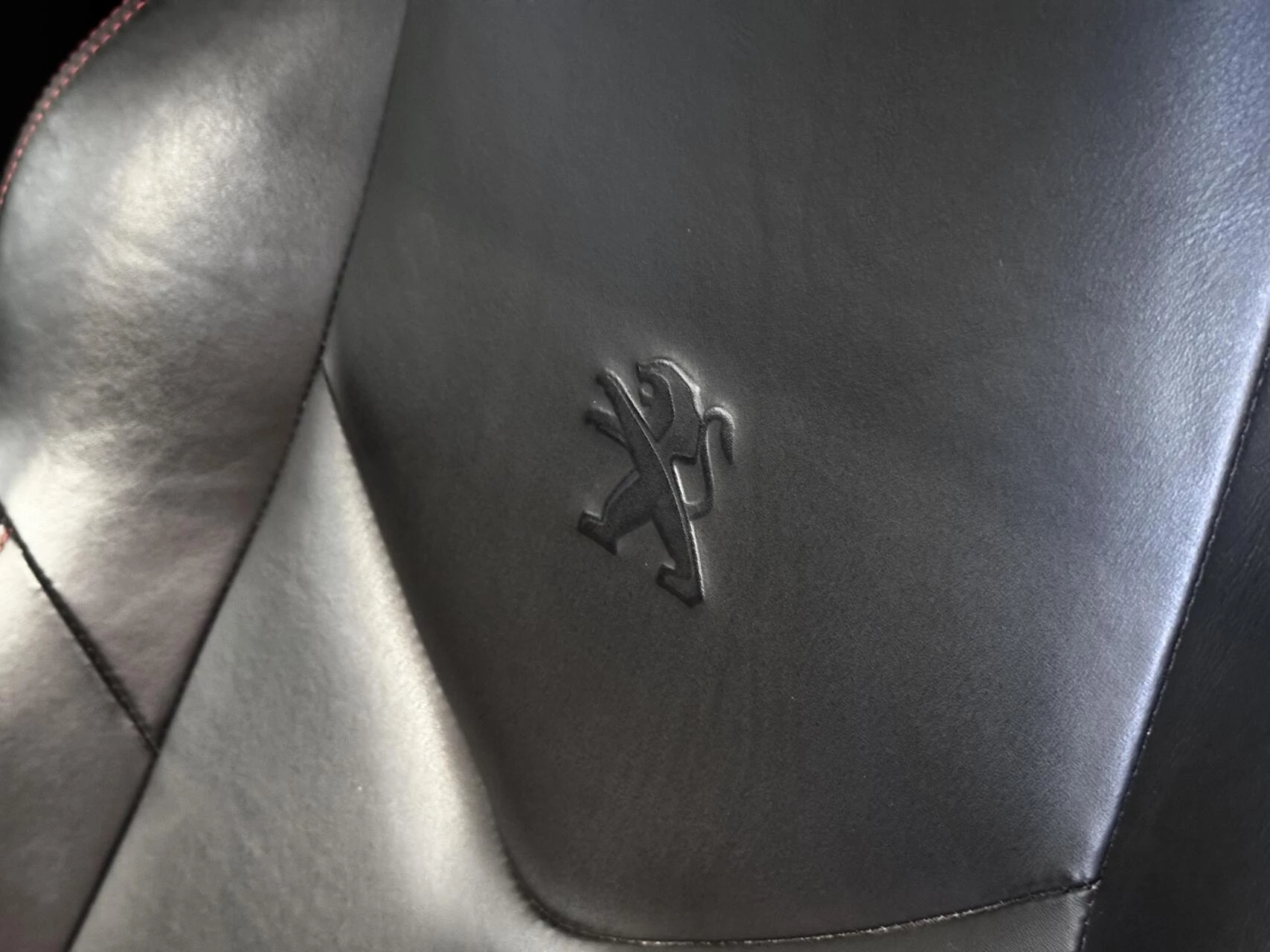 Hoofdafbeelding Peugeot RCZ