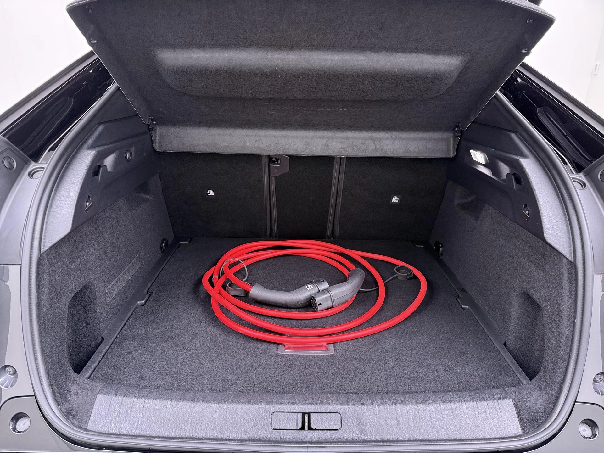 Hoofdafbeelding Peugeot e-3008