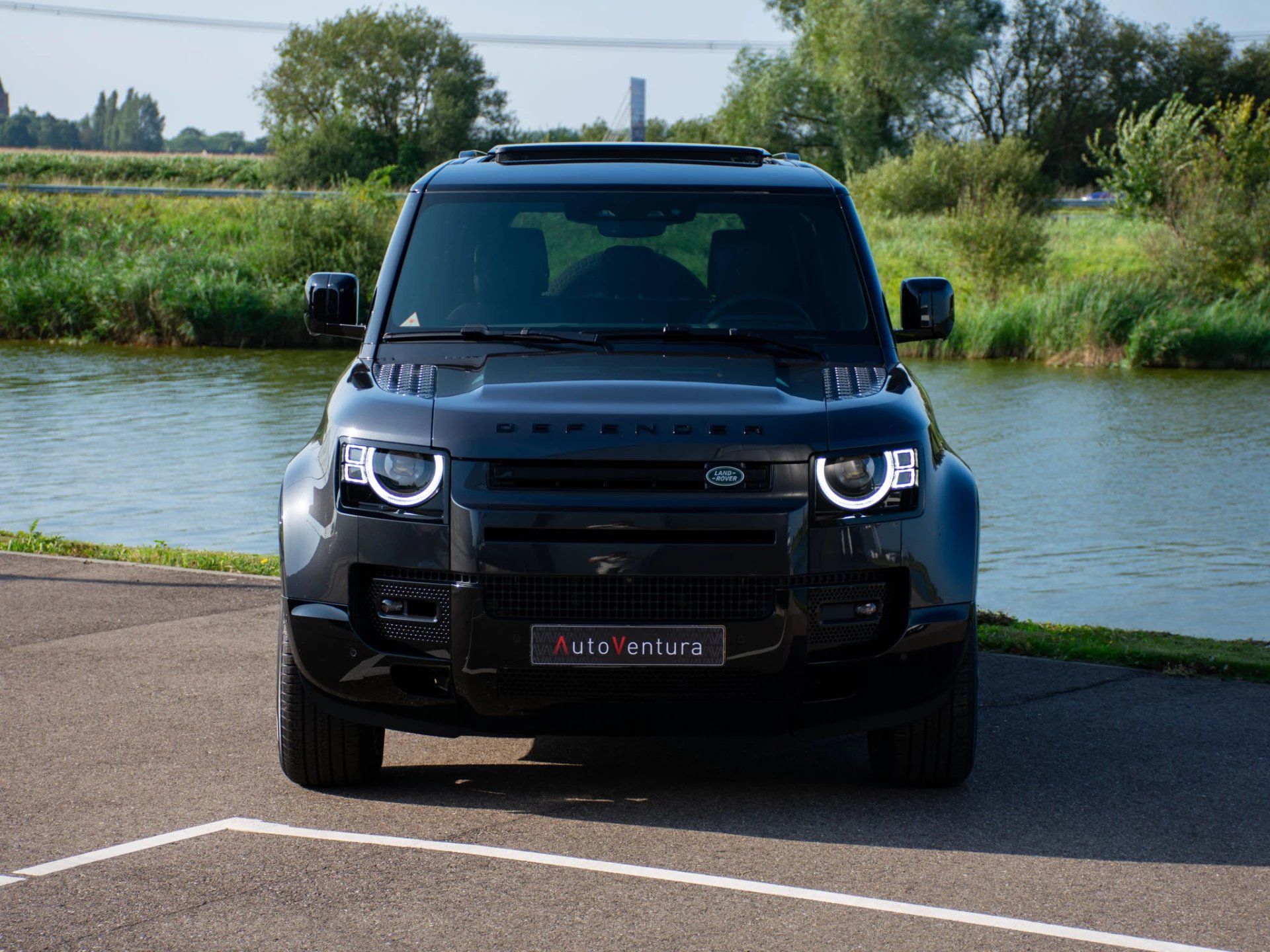 Hoofdafbeelding Land Rover Defender