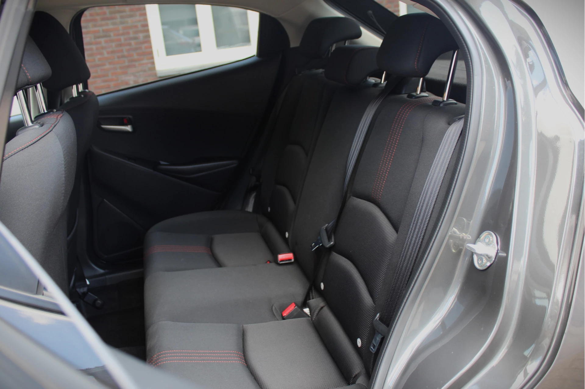 Hoofdafbeelding Mazda 2