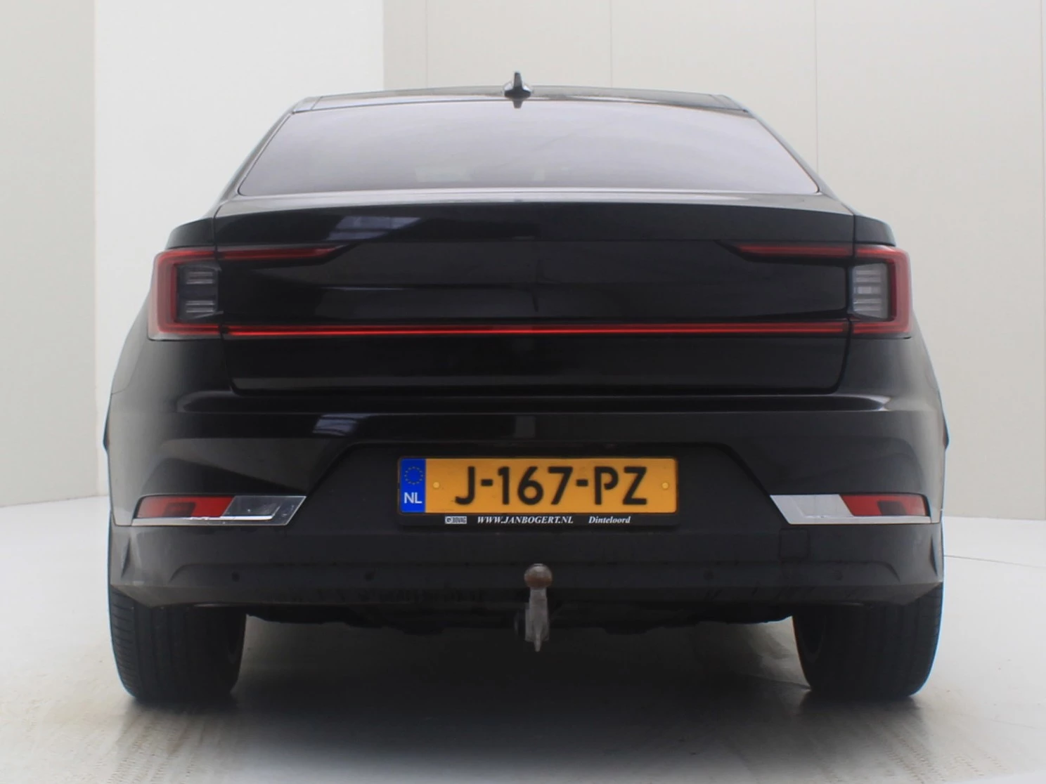 Hoofdafbeelding Polestar 2