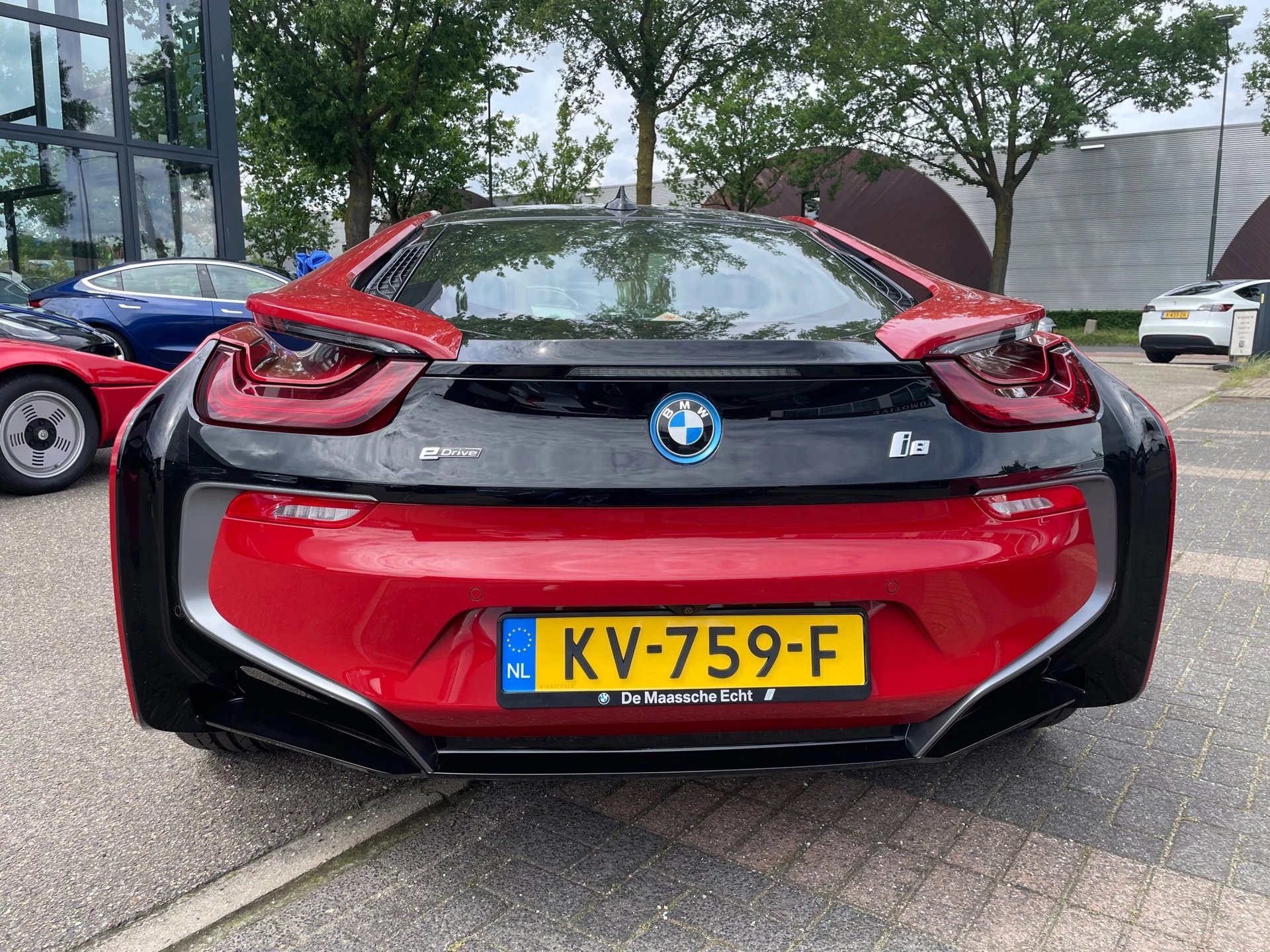 Hoofdafbeelding BMW i8