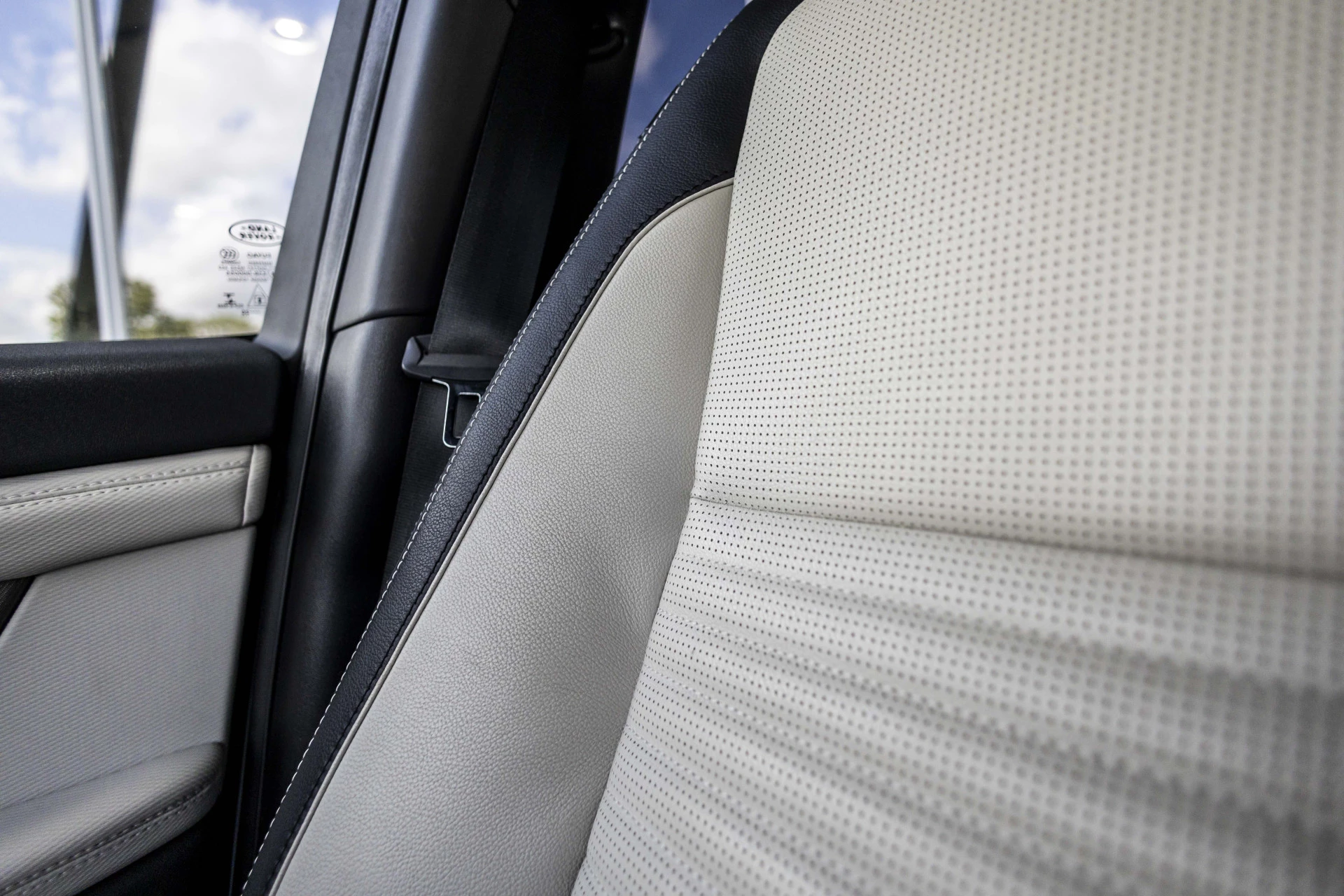 Hoofdafbeelding Land Rover Discovery Sport