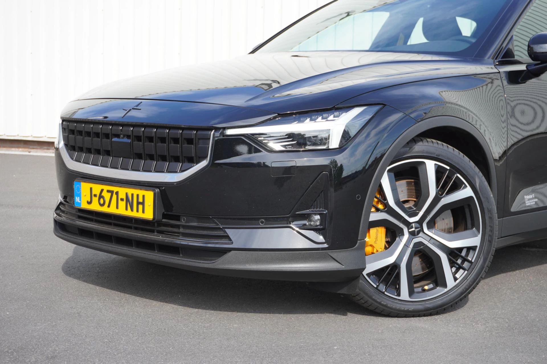 Hoofdafbeelding Polestar 2