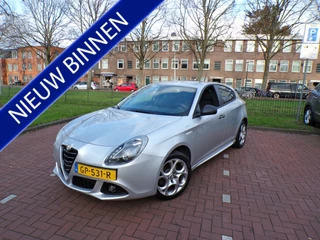 Hoofdafbeelding Alfa Romeo Giulietta Alfa Romeo Giulietta 1.4 T Sprint NAVI TEL CRUISECONT NL AUTO NAP......